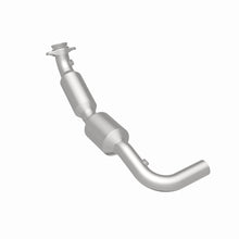 Load image into Gallery viewer, MagnaFlow Exhaust Products 5582311 California CARB Direct-Fit Catalytic Converter for Select Ford E-150, Ford E-250