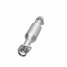 Load image into Gallery viewer, MagnaFlow Exhaust Products 4481617 California CARB Direct-Fit Catalytic Converter for Select Honda CR-V