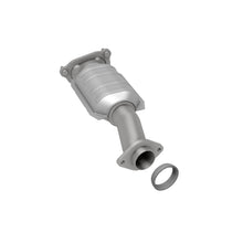 Load image into Gallery viewer, MagnaFlow Exhaust Products 441121 California CARB Direct-Fit Catalytic Converter for Select Ford Ranger, Mazda B3000
