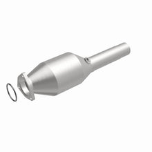 Load image into Gallery viewer, MagnaFlow Exhaust Products 4481957 California CARB Direct-Fit Catalytic Converter for Select Volkswagen Golf, Volkswagen Jetta, Volkswagen Passat