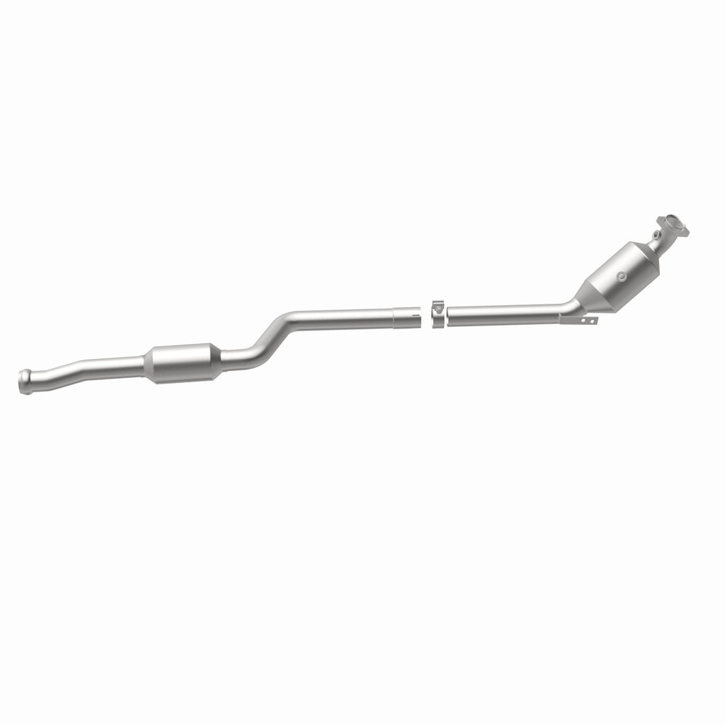 MagnaFlow Exhaust Products 21-492 OEM Grade Direct-Fit Catalytic Converter for Select Mercedes-Benz C300, Mercedes-Benz C350, Mercedes-Benz E350