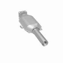 Load image into Gallery viewer, MagnaFlow Exhaust Products 3391229 California CARB Direct-Fit Catalytic Converter for Select Jeep Cherokee, Jeep Comanche, Jeep Wagoneer, Jeep Wrangler