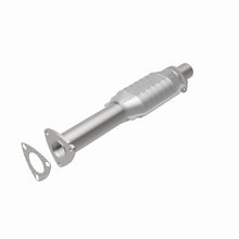 Load image into Gallery viewer, MagnaFlow Exhaust Products 93483 Standard Grade Direct-Fit Catalytic Converter for Select Chevrolet S10, GMC Sonoma