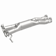 Load image into Gallery viewer, MagnaFlow Exhaust Products 557020 California CARB Direct-Fit Catalytic Converter for Select Ford Taurus, Lincoln MKS