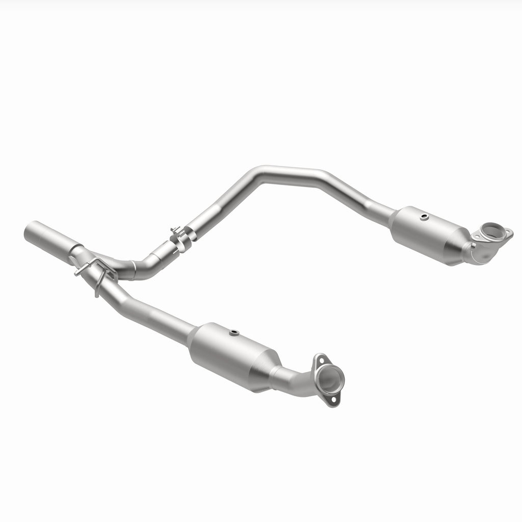 MagnaFlow Exhaust Products 280014 OEM Grade Direct-Fit Catalytic Converter for Select Ford E-350 Super Duty, Ford E-450 Super Duty