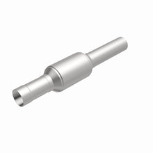 Load image into Gallery viewer, MagnaFlow Exhaust Products 3391476 California CARB Direct-Fit Catalytic Converter for Select Chevrolet Astro, Chevrolet Blazer, Chevrolet C1500, Chevrolet C2500, Chevrolet C3500, Chevrolet G10, Chevrolet G20, Chevrolet G30, Chevrolet K1500, Chevrolet
