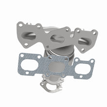 Load image into Gallery viewer, MagnaFlow Exhaust Products 22-090 OEM Grade Manifold Catalytic Converter for Select Hyundai Palisade, Hyundai Santa Fe, Hyundai Santa Fe XL, Kia Sorento, Kia Telluride