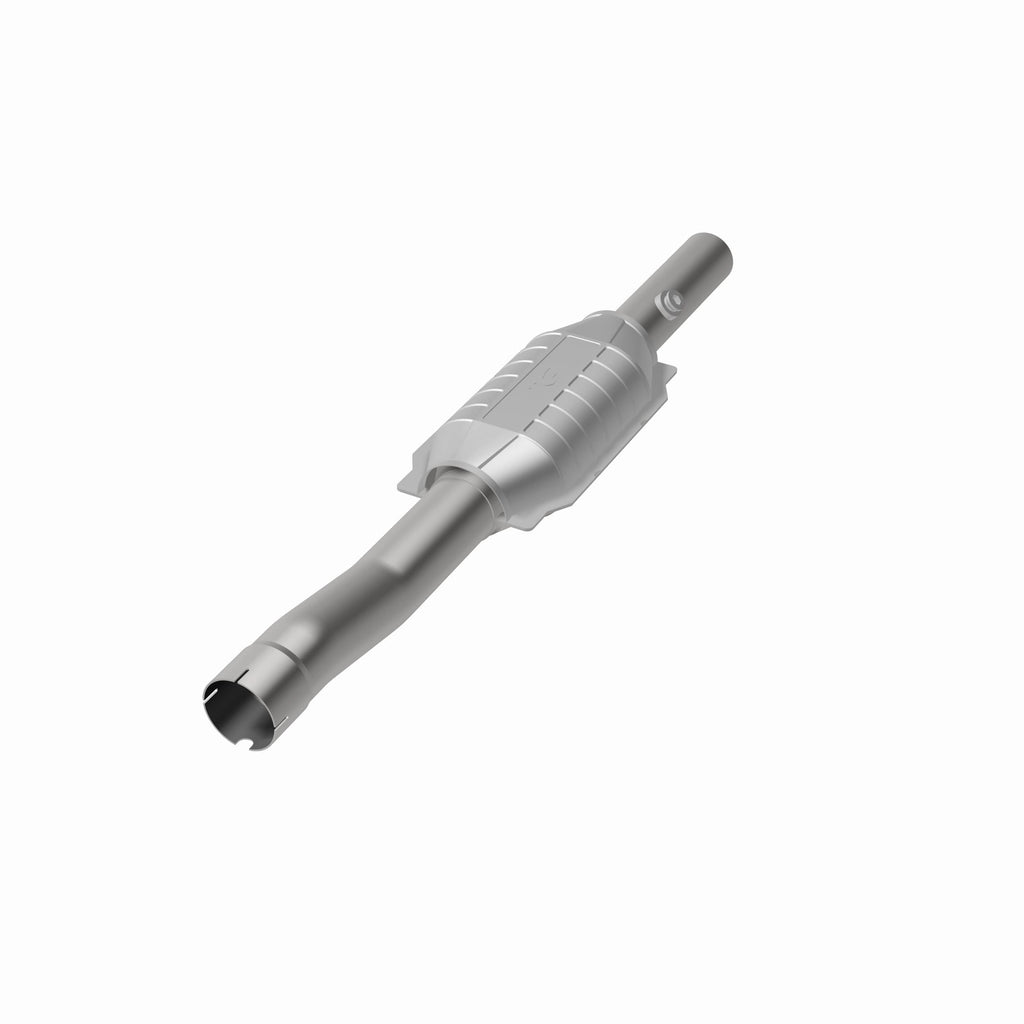 MagnaFlow Exhaust Products 49096 OEM Grade Direct-Fit Catalytic Converter for Select Jeep Grand Cherokee