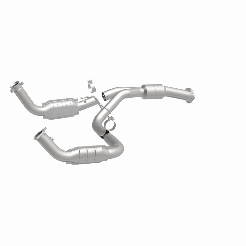 MagnaFlow Exhaust Products 51812 OEM Grade Direct-Fit Catalytic Converter for Select Chevrolet Silverado HD, Chevrolet Silverado HD, GMC Sierra HD, GMC Sierra HD
