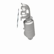 Load image into Gallery viewer, MagnaFlow Exhaust Products 51394 OEM Grade Manifold Catalytic Converter for Select Chrysler Pacifica, Chrysler Sebring, Chrysler Town &amp; Country, Dodge Avenger, Dodge Grand Caravan, Dodge Journey, Volkswagen Routan