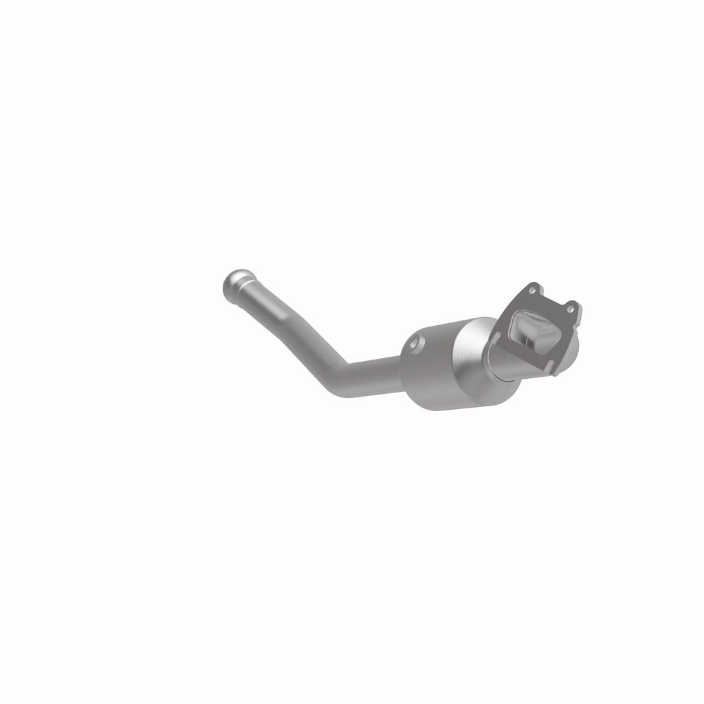 MagnaFlow Exhaust Products 21-250 OEM Grade Direct-Fit Catalytic Converter for Select Dodge Durango, Jeep Grand Cherokee