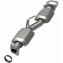 Load image into Gallery viewer, MagnaFlow Exhaust Products 447234 California CARB Direct-Fit Catalytic Converter for Select Ford Explorer