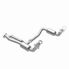 Load image into Gallery viewer, MagnaFlow Exhaust Products 5451419 California CARB Direct-Fit Catalytic Converter for Select Chevrolet Silverado Classic, GMC Sierra Classic