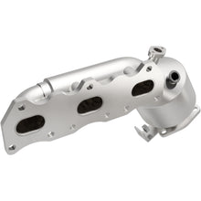 Load image into Gallery viewer, MagnaFlow Exhaust Products 49051 OEM Grade Manifold Catalytic Converter for Select Chevrolet Tracker, Suzuki Grand Vitara, Suzuki Vitara, Suzuki XL-7