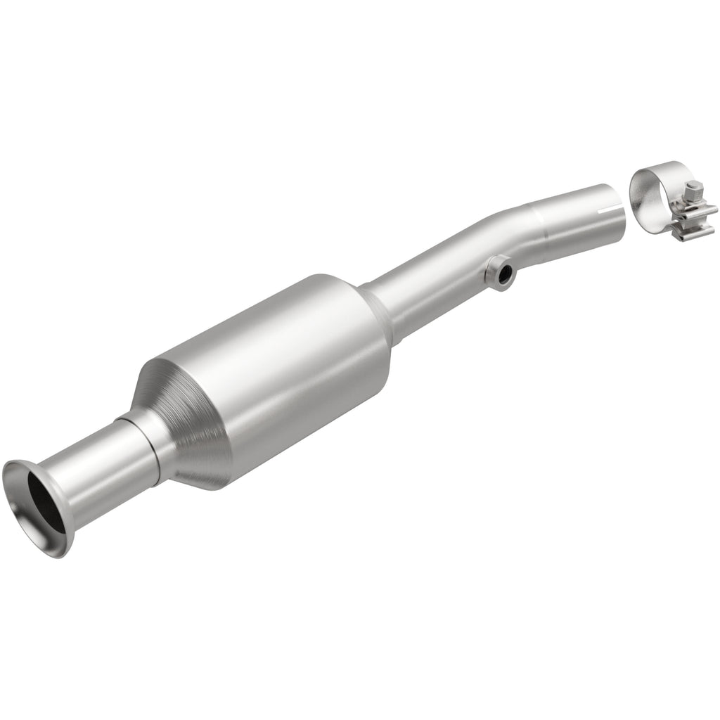 MagnaFlow Exhaust Products 21-288 OEM Grade Semi-Direct Fit Catalytic Converter for Select Chevrolet Prizm, Toyota Corolla