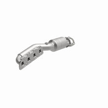 Load image into Gallery viewer, MagnaFlow Exhaust Products 51213 OEM Grade Manifold Catalytic Converter for Select Volkswagen Passat