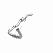 Load image into Gallery viewer, MagnaFlow Exhaust Products 447261 California CARB Direct-Fit Catalytic Converter for Select Chevrolet Silverado HD, GMC Sierra HD