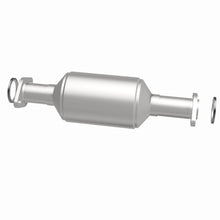 Load image into Gallery viewer, MagnaFlow Exhaust Products 3391884 California CARB Direct-Fit Catalytic Converter for Select Toyota 4Runner, Toyota Pickup