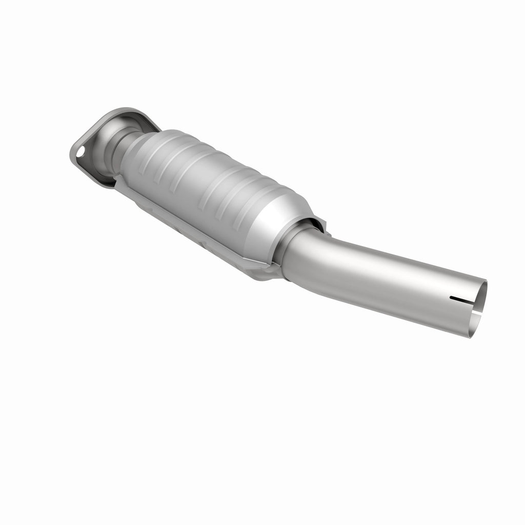 MagnaFlow Exhaust Products 49749 OEM Grade Direct-Fit Catalytic Converter for Select Toyota RAV4