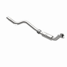 Load image into Gallery viewer, MagnaFlow Exhaust Products 5561101 California CARB Direct-Fit Catalytic Converter for Select Chrysler 300, Dodge Challenger, Dodge Charger