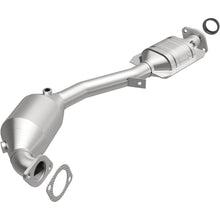 Load image into Gallery viewer, MagnaFlow Exhaust Products 5481622 California CARB Direct-Fit Catalytic Converter for Select Subaru Outback