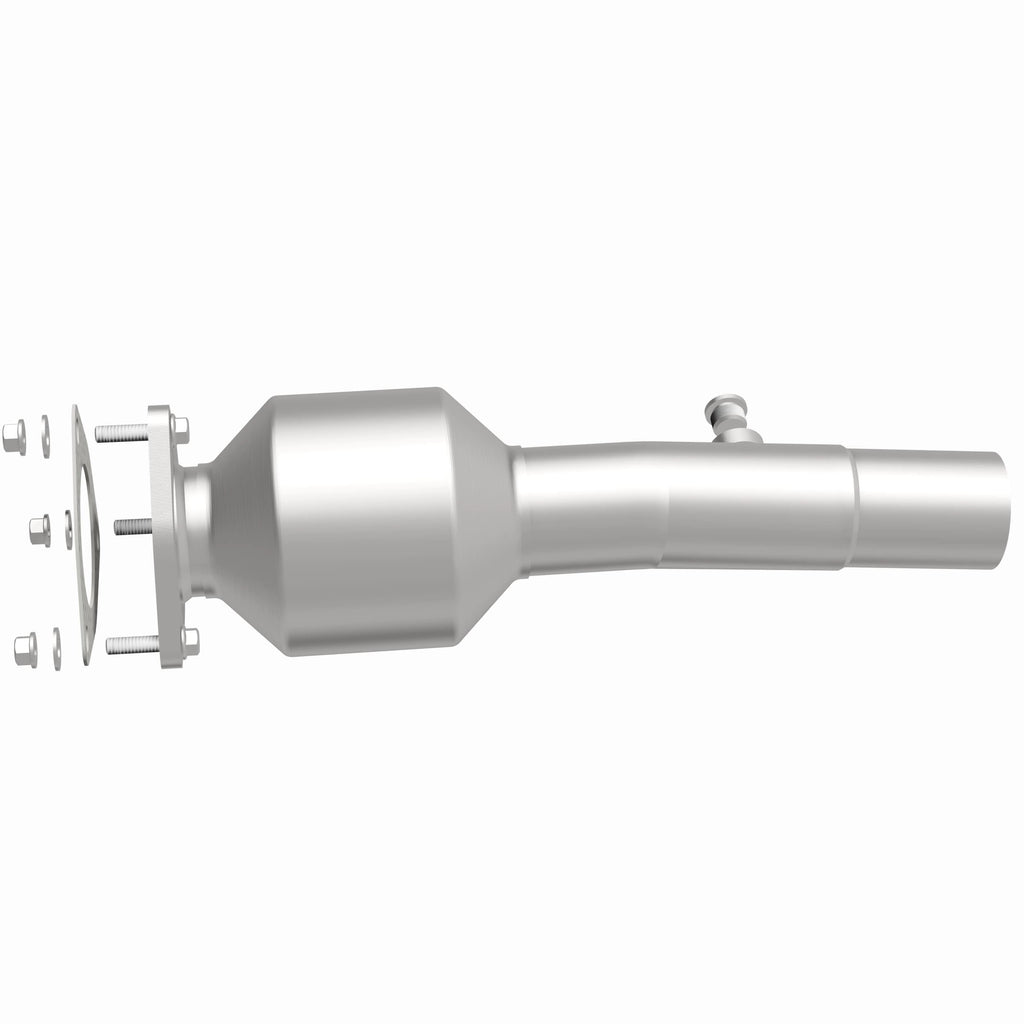 MagnaFlow Exhaust Products 280732 OEM Grade Direct-Fit Catalytic Converter for Select Land Rover Discovery Sport, Land Rover Range Rover Evoque