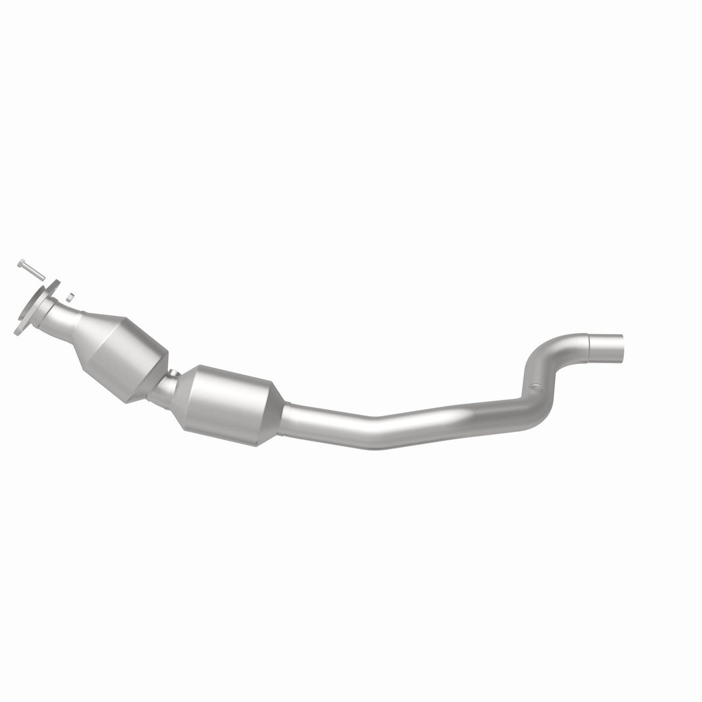 MagnaFlow Exhaust Products 21-535 OEM Grade Direct-Fit Catalytic Converter for Select Land Rover Range Rover, Land Rover Range Rover Sport