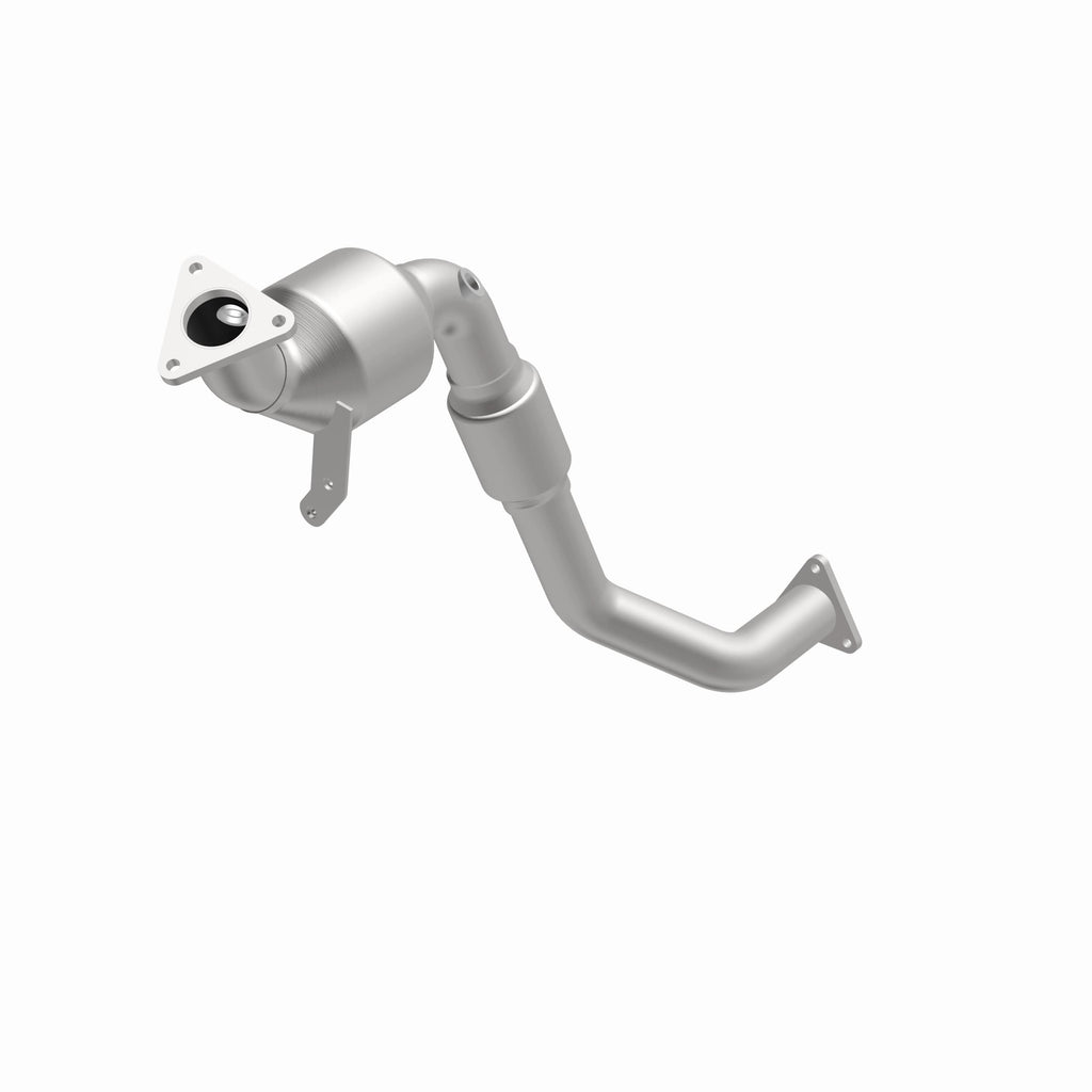 MagnaFlow Exhaust Products 51947 OEM Grade Direct-Fit Catalytic Converter for Select Audi Q7, Volkswagen Touareg
