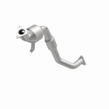 Load image into Gallery viewer, MagnaFlow Exhaust Products 51947 OEM Grade Direct-Fit Catalytic Converter for Select Audi Q7, Volkswagen Touareg