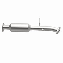 Load image into Gallery viewer, MagnaFlow Exhaust Products 3391669 California CARB Direct-Fit Catalytic Converter for Select Kia Sportage