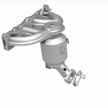 Load image into Gallery viewer, MagnaFlow Exhaust Products 5531775 California CARB Manifold Catalytic Converter for Select Hyundai Santa Fe Sport, Kia Sorento