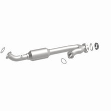 Load image into Gallery viewer, MagnaFlow Exhaust Products 5592211 California CARB Direct-Fit Catalytic Converter for Select Toyota 4Runner, Toyota FJ Cruiser