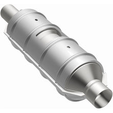 Load image into Gallery viewer, MagnaFlow Exhaust Products 55400 HM Grade Universal Catalytic Converter for Select Ford E-150, Ford E-150 Club Wagon, Ford E-150 Econoline, Ford E-150 Econoline Club Wagon, Ford E-250, Ford E-250 Econoline, Ford E-350 Club Wagon, Ford E-350 Econoline,