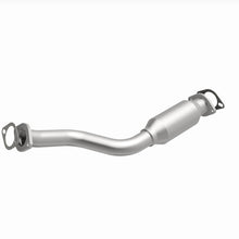 Load image into Gallery viewer, MagnaFlow Exhaust Products 5571317 California CARB Direct-Fit Catalytic Converter for Select Nissan Rogue, Nissan Rogue Select