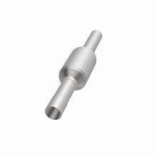 Load image into Gallery viewer, MagnaFlow Exhaust Products 3391474 California CARB Direct-Fit Catalytic Converter for Select Chevrolet Astro, Chevrolet C1500, Chevrolet C2500, Chevrolet K1500, Chevrolet K2500, GMC C1500, GMC C2500, GMC K1500, GMC K2500, GMC Safari