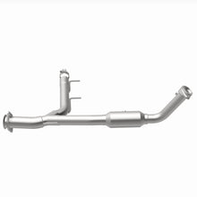 Load image into Gallery viewer, MagnaFlow Exhaust Products 4651411 California CARB Direct-Fit Catalytic Converter for Select Ford Expedition