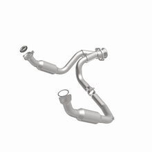 Load image into Gallery viewer, MagnaFlow Exhaust Products 5551631 California CARB Direct-Fit Catalytic Converter for Select Cadillac Escalade, Cadillac Escalade ESV, Cadillac Escalade EXT, Chevrolet Silverado 1500, Chevrolet Tahoe, GMC Sierra 1500, GMC Yukon, GMC Yukon XL