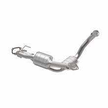Load image into Gallery viewer, MagnaFlow Exhaust Products 454030 California CARB Direct-Fit Catalytic Converter for Select Ford Ranger, Mazda B3000