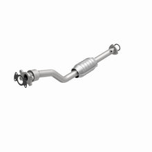 Load image into Gallery viewer, MagnaFlow Exhaust Products 23465 HM Grade Direct-Fit Catalytic Converter for Select Chevrolet Cavalier, Chevrolet Malibu, Pontiac Grand Am, Pontiac Sunfire