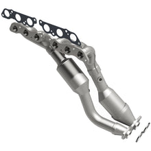 Load image into Gallery viewer, MagnaFlow Exhaust Products 452843 California CARB Manifold Catalytic Converter for Select Lexus GS300, Lexus IS300