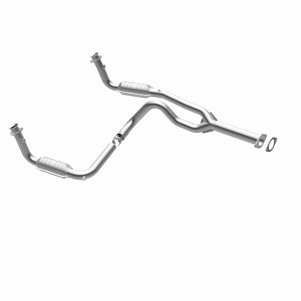 MagnaFlow Exhaust Products 49063 OEM Grade Direct-Fit Catalytic Converter for Select Chevrolet Express 1500, Chevrolet Express 2500, Chevrolet Express 3500, GMC Savana 1500, GMC Savana 2500, GMC Savana
