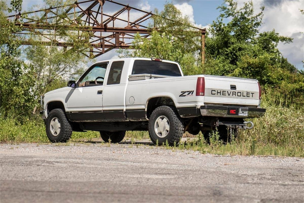 Rough Country RC703 Body Lift Kit for Select Chevrolet C1500, Chevrolet C2500, Chevrolet K1500, Chevrolet K2500, Chevrolet R2500, GMC C1500, GMC C2500, GMC K1500, GMC K2500, GMC R2500