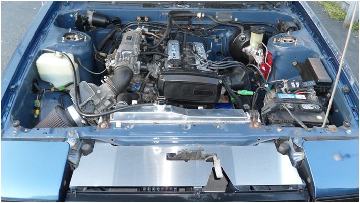 Mishimoto MMRAD-AE86-83 for Select Toyota Corolla