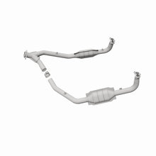 Load image into Gallery viewer, MagnaFlow Exhaust Products 93690 HM Grade Direct-Fit Catalytic Converter for Select Land Rover Defender 90, Land Rover Discovery