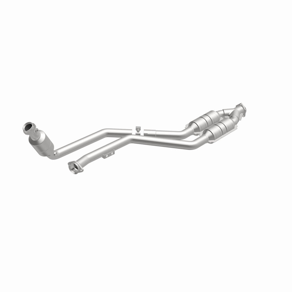 MagnaFlow Exhaust Products 24044 HM Grade Direct-Fit Catalytic Converter for Select Mercedes-Benz C280, Mercedes-Benz CLK320, Mercedes-Benz CLK430