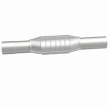 Load image into Gallery viewer, MagnaFlow Exhaust Products 93488 Standard Grade Direct-Fit Catalytic Converter for Select Chevrolet Blazer, Chevrolet C1500 Suburban, Chevrolet C2500 Suburban, Chevrolet K1500 Suburban, Chevrolet K2500 Suburban, GMC C1500 Suburban, GMC C2500 Suburban,