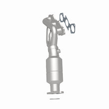 Load image into Gallery viewer, MagnaFlow Exhaust Products 5481198 California CARB Manifold Catalytic Converter for Select Toyota 4Runner, Toyota FJ Cruiser