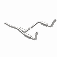 Load image into Gallery viewer, MagnaFlow Exhaust Products 5551148 California CARB Direct-Fit Catalytic Converter for Select Dodge Nitro, Jeep Liberty
