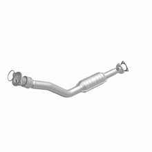 Load image into Gallery viewer, MagnaFlow Exhaust Products 23520 HM Grade Direct-Fit Catalytic Converter for Select Chevrolet Malibu, Oldsmobile Achieva, Oldsmobile Alero, Oldsmobile Cutlass, Pontiac Grand Am