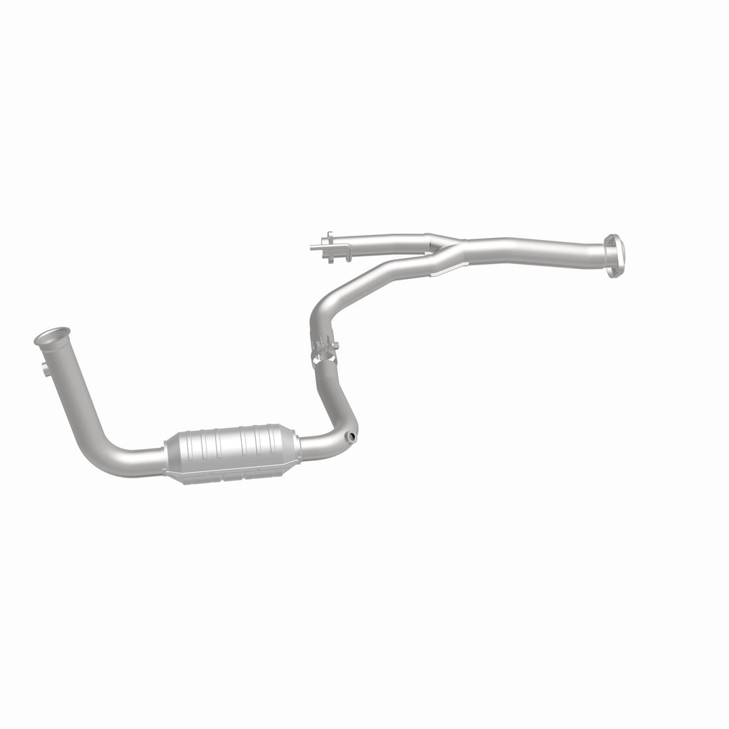 MagnaFlow Exhaust Products 49582 OEM Grade Direct-Fit Catalytic Converter for Select Jeep Liberty